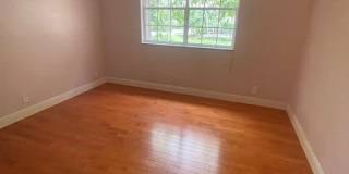 1328 Bayview Circle Gallery 28