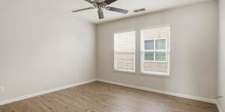 SPACIOUS & CLEAN 2 STORY, 4 BEDROOM, 2.5 BATH IN NATOMAS Gallery 24