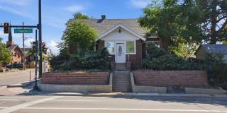 2 Bed / 1 Bath Garden-Level Apartment – Available NOW!! Gallery 1