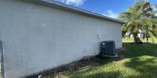 1409 SW 11th Pl Gallery 14