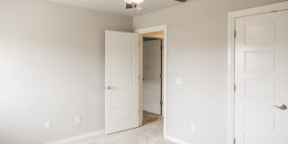 BEAUTIFUL 5 BED HOME  FOR LEASE Gallery 22