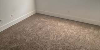 Great Location! Lots of Amenities Gallery 14