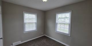 Spacious 2 Bed, 1.5 Bath Duplex Near Red Bridge Gallery 13