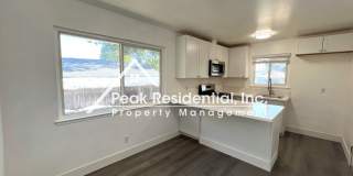 Updated 2bd/1ba Carmichael Duplex with Garage Gallery 10