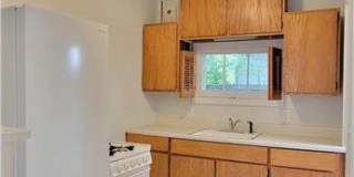 2335 Hemlock Lane N Gallery 27