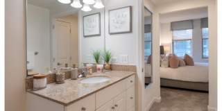 Spinnaker Bay at Harbor East Gallery 35
