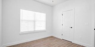 924 Parker Lane Gallery 21