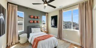 137 N Un St Gallery 2