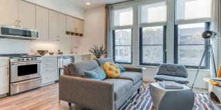 Modera Jack London Square Gallery 9