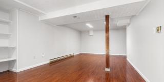 222 APPLE BLOSSOM Court Gallery 36