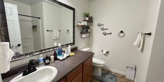 Fully Furnished 4 Bedroom 2.5 Home! Gallery 17