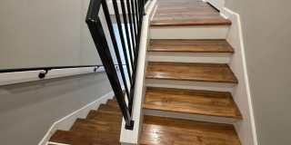 994 Seattle St Gallery 16