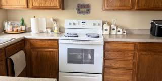 Fantastic west end condo Gallery 6