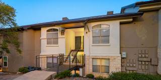 Amazing 1 bedroom, 1 bathroom Condo in Montevista! Gallery 1