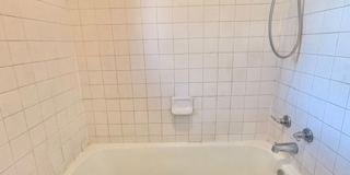 Well maintained house in great neighborhood!! Available Now! Gallery 15