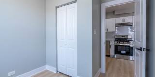 6239 N Western Avenue Gallery 11