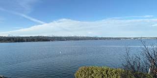 Unit with gorgeous water view in Bremerton. Gallery 1