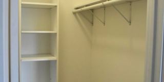 3-bedroom, 2.5 bathroom partially furnished home in Saint Joseph Gallery 9