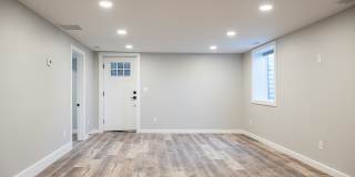 3250 Midway Ave Gallery 1