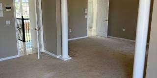 5 bedroom, 3.5 bath Pool Home Gallery 18