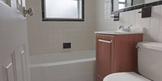 The Taylor Gallery 33