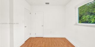 6890 SW 51st St Gallery 24