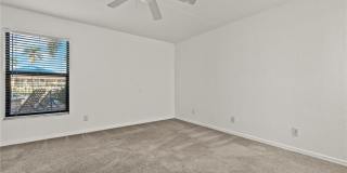 4620 SE 5th Place unit: 106 Gallery 12