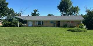 Spacious 3BR Home on a Large Corner Lot in Rogers Gallery 1