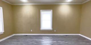 For Rent: 722 S Hackley St: 2 Bedroom 2 Bathroom Home! W/D Hookups! Enclosed Front Porch! Gallery 10