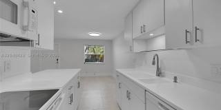 808 SW 12th Ct Gallery 9