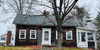 Single Family Cape AVAILABLE in Rochester, NH! Gallery 3