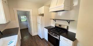3 Bed 1 Bath in Roundtree Gallery 15