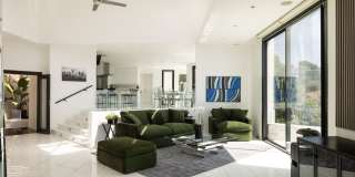 2231 Sunset Plaza Dr Gallery 5