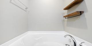 Modern Elegance in Brightleaf: 3-Bedroom Townhouse with Amenities Galore Gallery 33