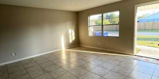 MOVE IN SPECIAL-Nice 2/1 Duplex Home for Rent in St. Cloud Gallery 3