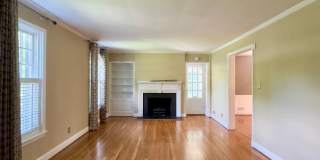 Spacious 4-Bedroom Single Family House in Baltimore Gallery 24