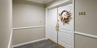 575 S Barrington Ave Gallery 2