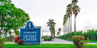 137 NE 3rd Ct Gallery 16