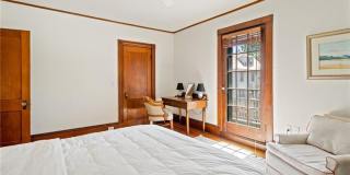 14 Greenough Place unit: A Gallery 19