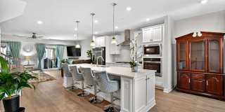 Luxurious 3 Bed 2.5 Bath Townhome In Beautiful Foster's Glen Gallery 10