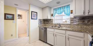 4511 Bay Beach Lane Gallery 7