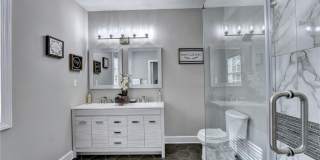 663 Bryan Street Gallery 9