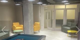 100 Wells St Gallery 8