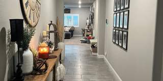 Charming and Elegant Home in Clovis District Gallery 9