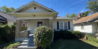 Tuxedo Park 2 Bed and 1 Bath Gallery 1