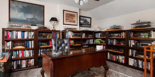 2552 BUCKTHORN Drive Gallery 29