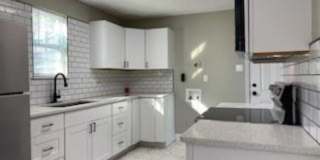 1000 West 53rd Street - Lower Unit Gallery 15