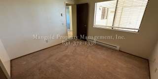 Tanglewood Condominium With Beautiful Bay Views, Fireplace, and Private Deck!! Gallery 12