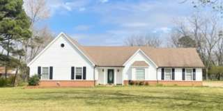 Country living, right in the center of Olive Branch Gallery 1