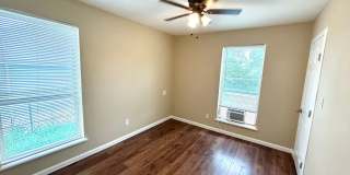 *MOVE IN SPECIAL* 2 Bedroom / 1 Bath Unit Near Lackland AFB! Gallery 8